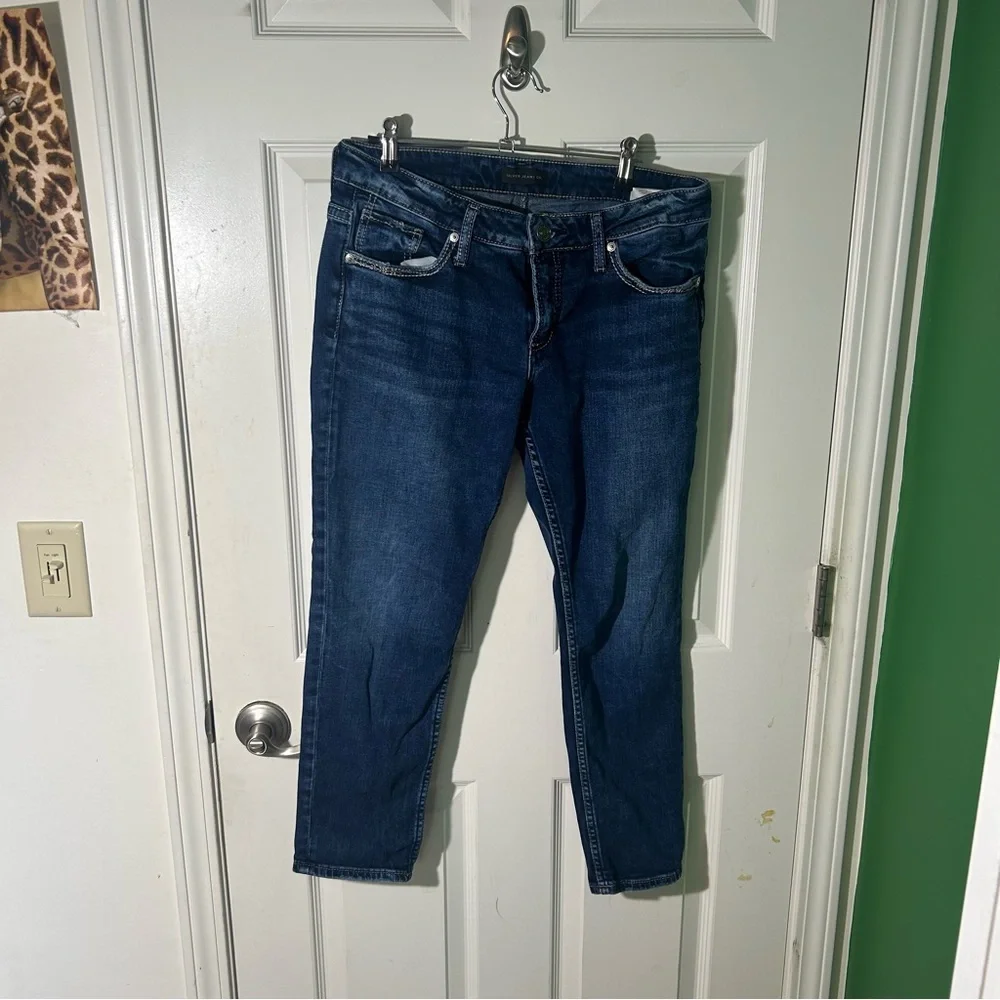 Silver Jeans Co. Women's Boyfriend Mid Rise Slim Leg Jean - Picture 6 of 7